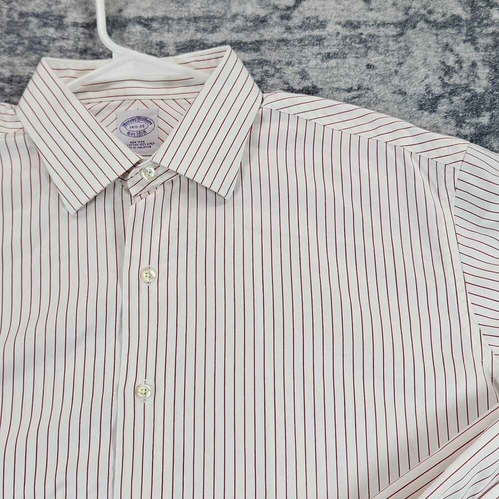 Brooks Brothers Shirt Mens 16.5 35 White Red Striped Button Down Non-Iron